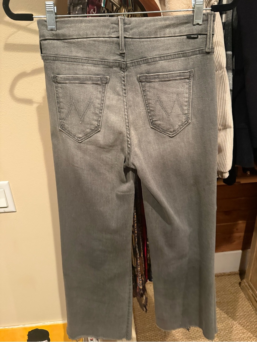 MOTHER Grey Wide-Leg Crop Jeans - Picture 4 of 4